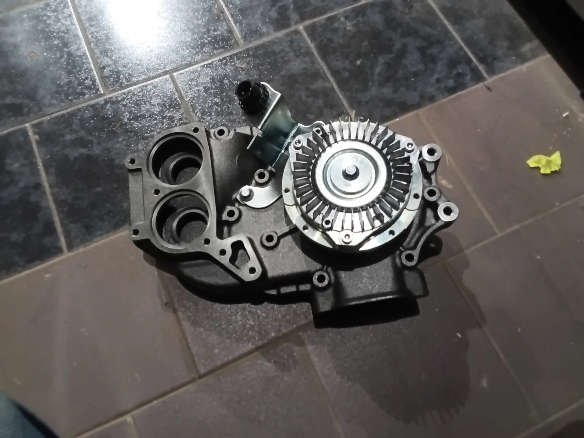 Pompe à Eau MERCEDES-BENZ