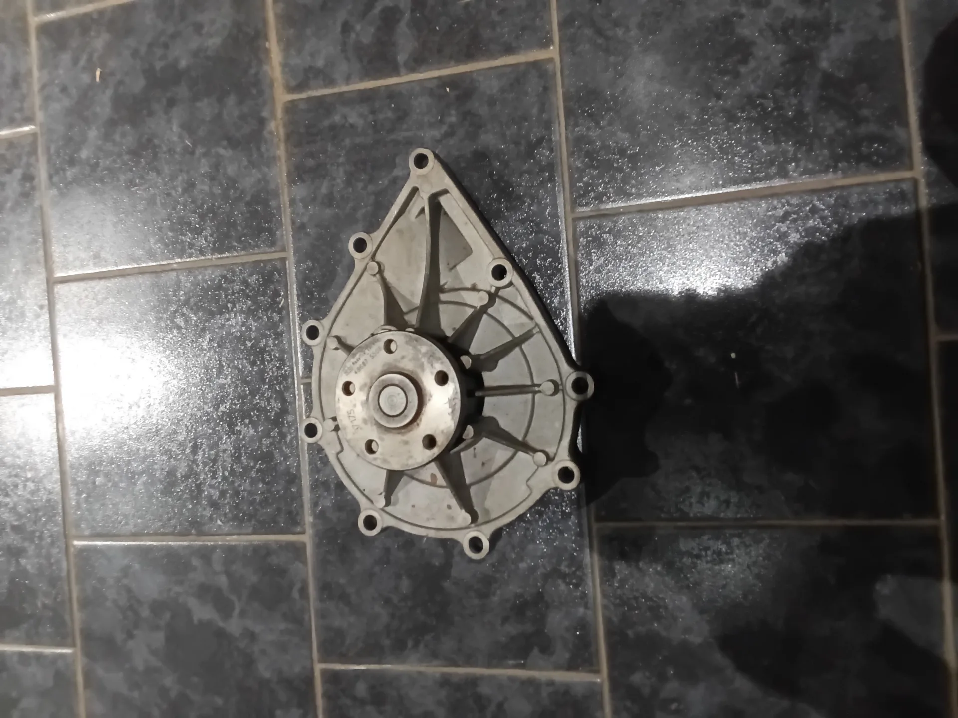 Pompe à Eau Mercedes-Benz