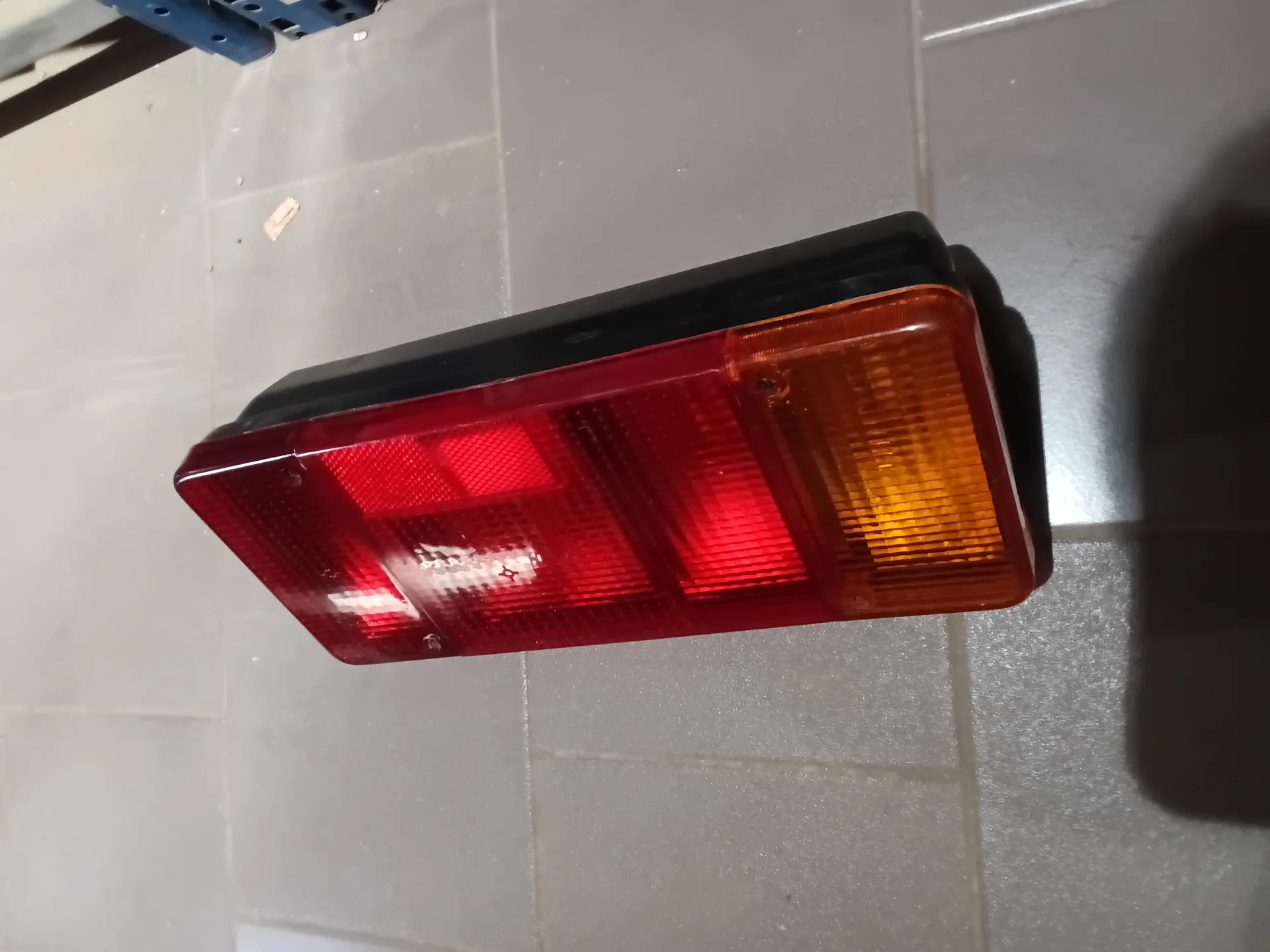 Feu Arrière Droite IVECO